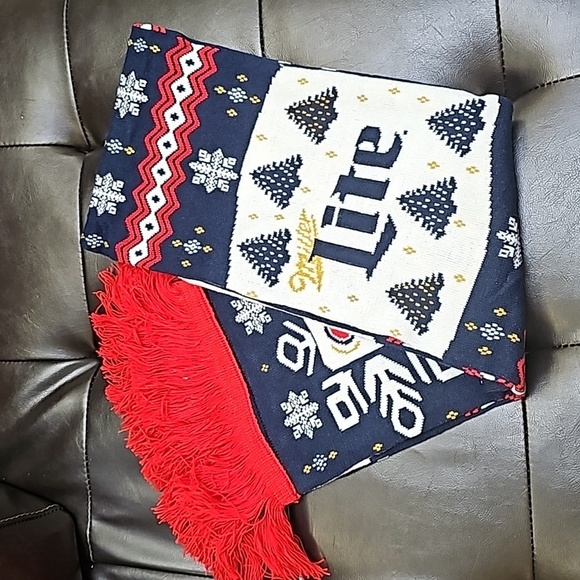 Miller Lite 2019 Ugly Holdiay Sweater Collection Scarf & Beanie Set - Picture 7 of 10